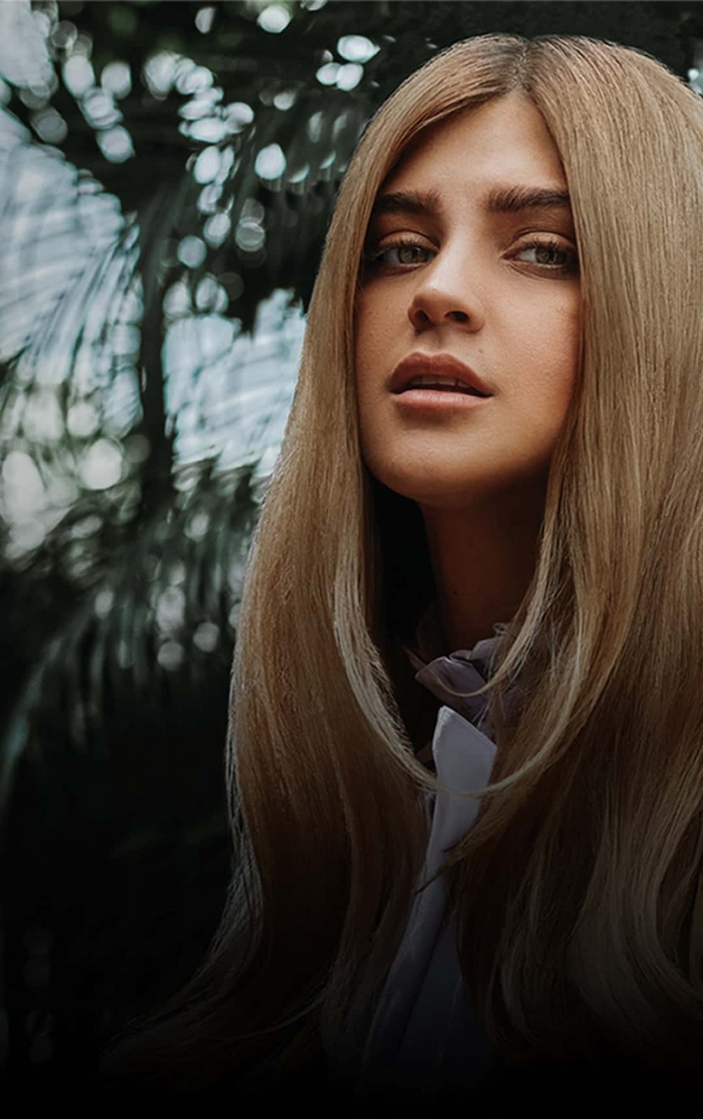 model-blonde-mo